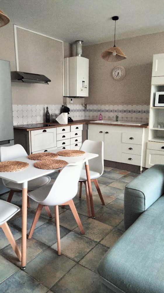 Apartmán Chez Sabrina Oloron-Sainte-Marie Exteriér fotografie
