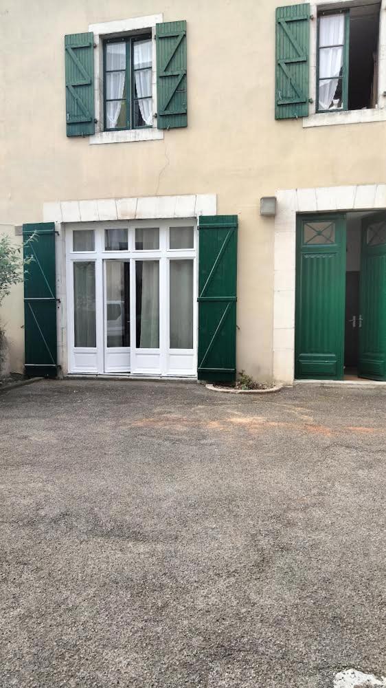 Apartmán Chez Sabrina Oloron-Sainte-Marie Exteriér fotografie